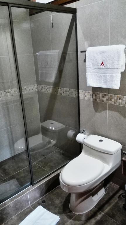 La Aurora Hotell Huaraz  Rum bild