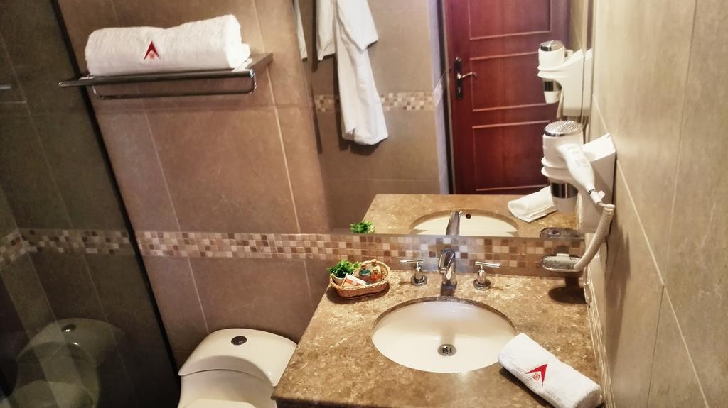 La Aurora Hotell Huaraz  Rum bild